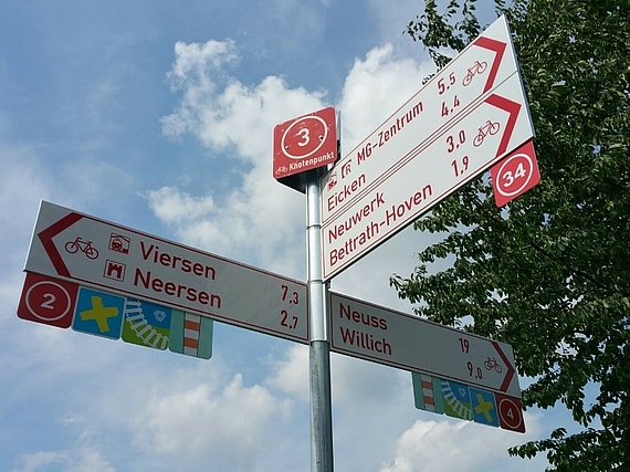 Pfeilwegweiser in Mönchengladbach